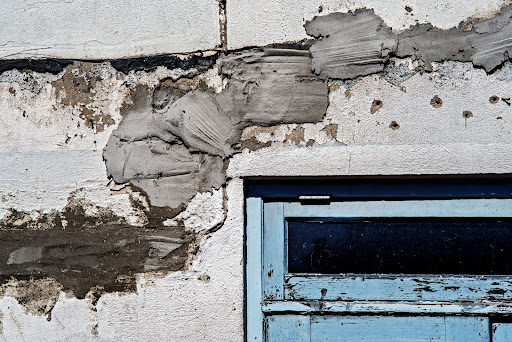 6 Clear Signs of Damp on External Walls and How to Effectively Fix Them